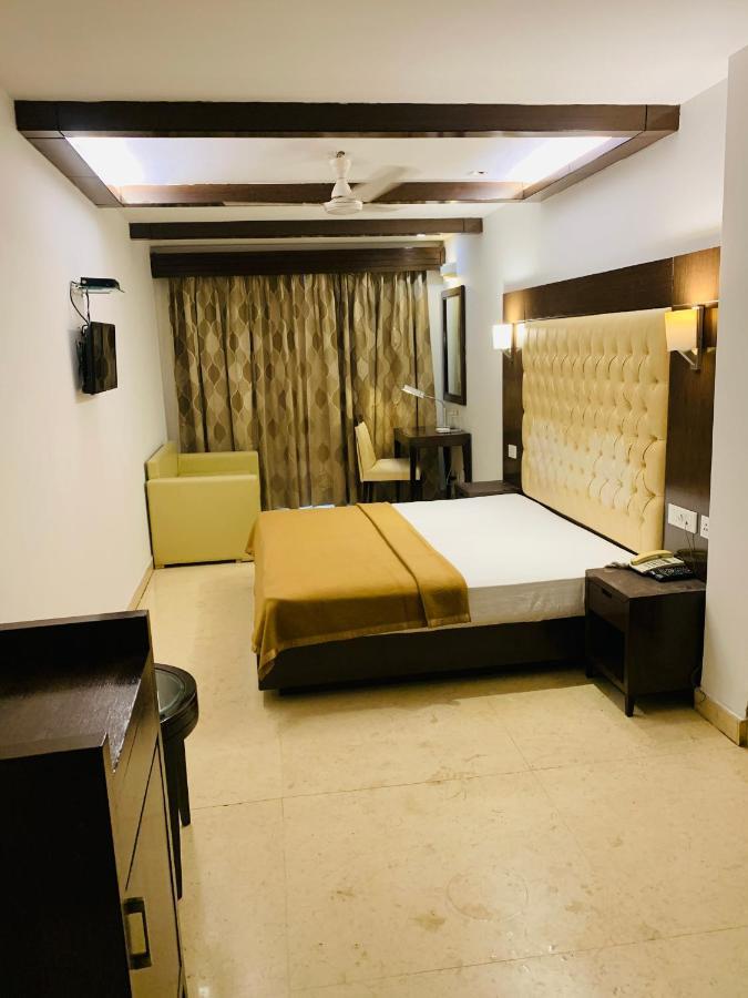 ניו דלהי Metropolis Tourist Home Paharganj מראה חיצוני תמונה