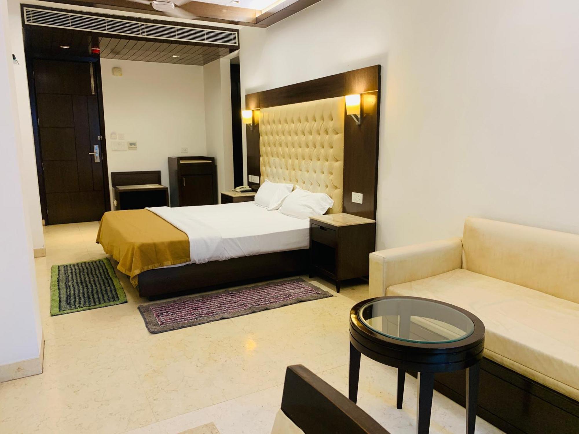 ניו דלהי Metropolis Tourist Home Paharganj מראה חיצוני תמונה