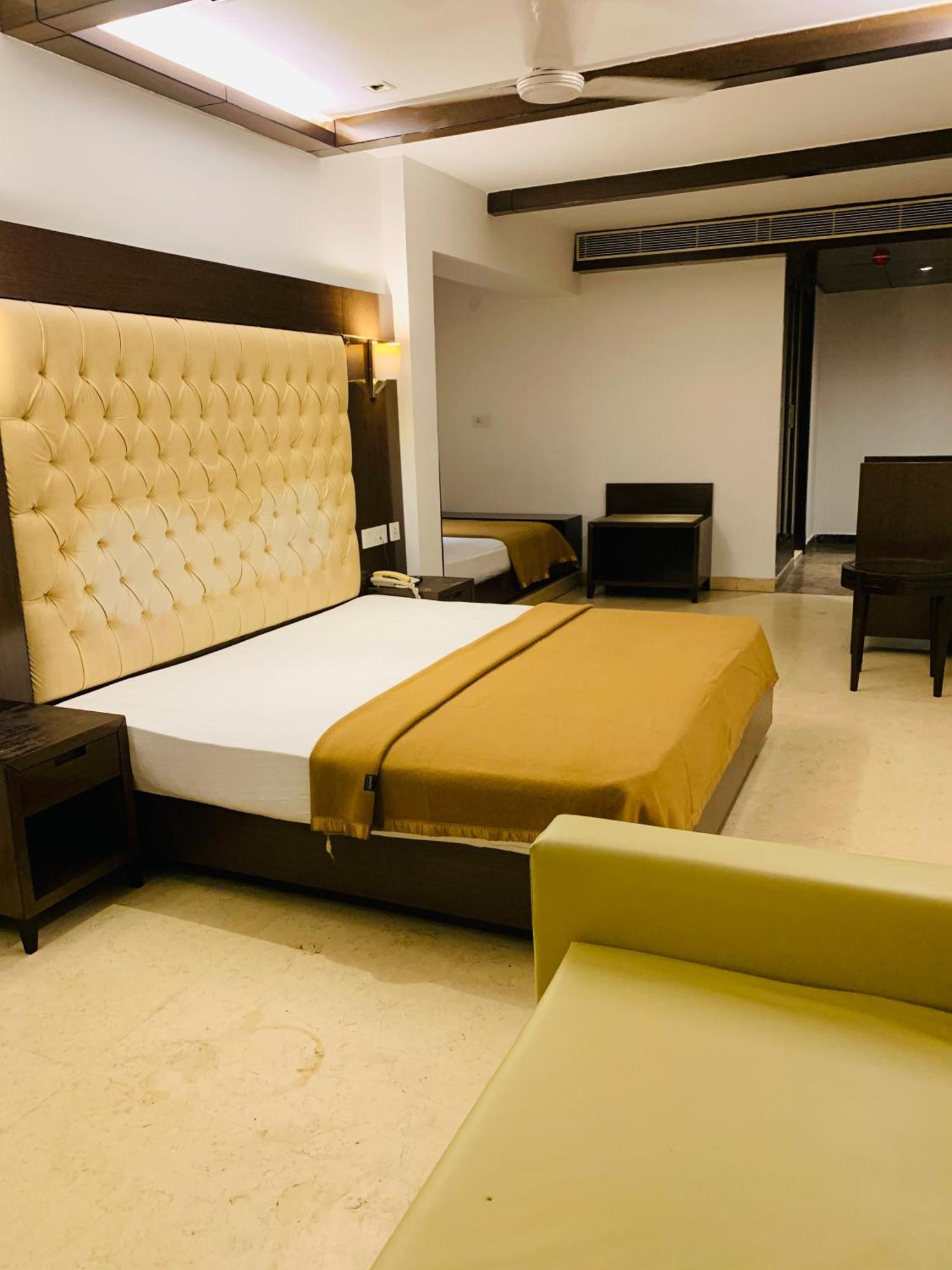 ניו דלהי Metropolis Tourist Home Paharganj מראה חיצוני תמונה