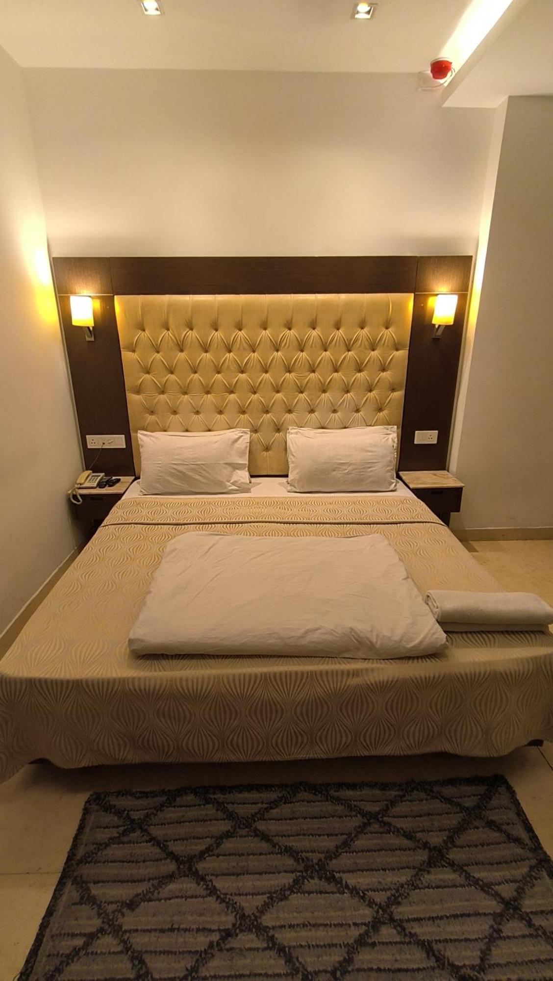 ניו דלהי Metropolis Tourist Home Paharganj מראה חיצוני תמונה